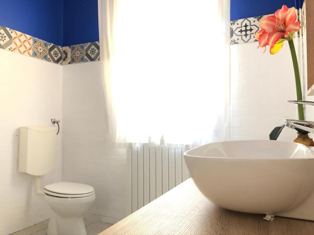 Clua Holiday House Porto Ceresio Exterior photo